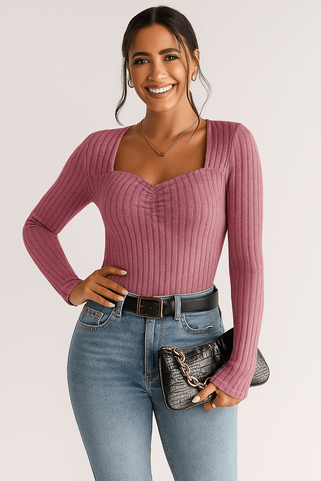 Langarm Top Damen mit Herzausschnitt | Tailliert & Raffung
