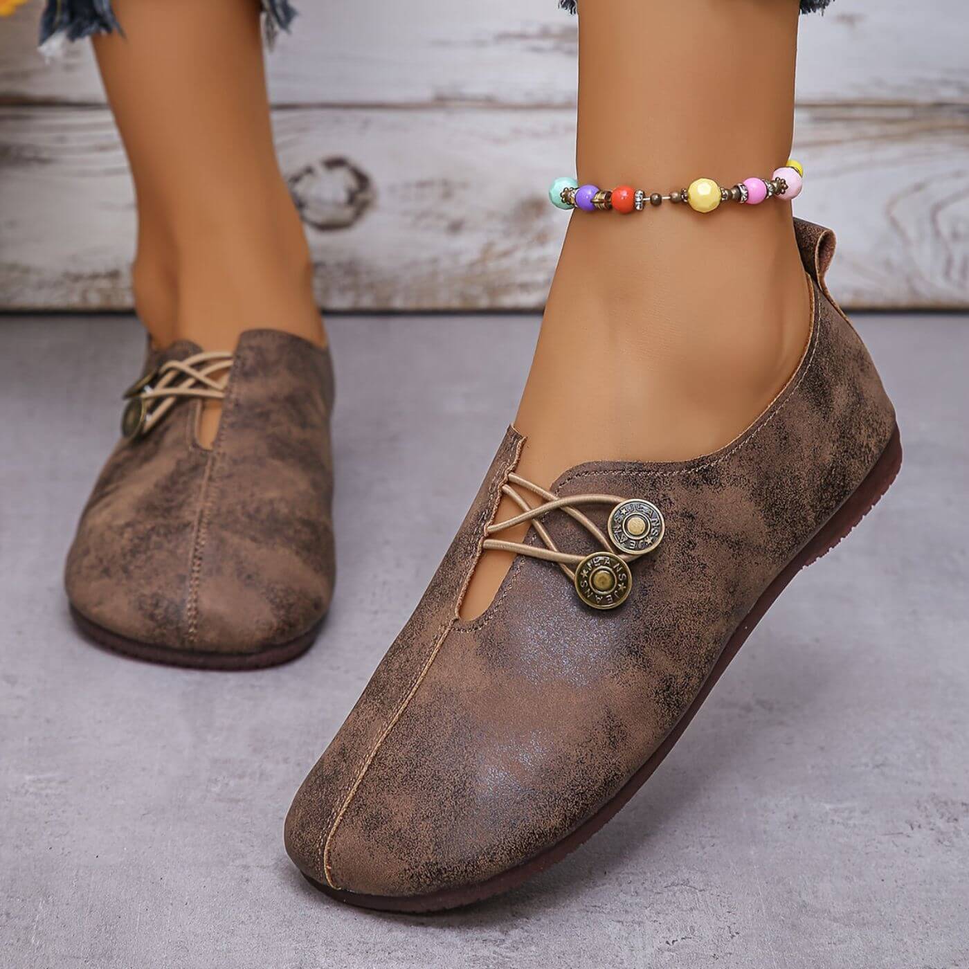 Sommerschuhe Damen | Flats mit Vintage-Knopfdetail