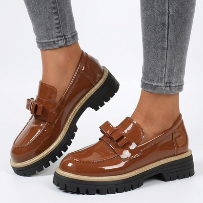 Damen Loafer Plateausohle Schleifendetail Hochglanz Einschlupf 1