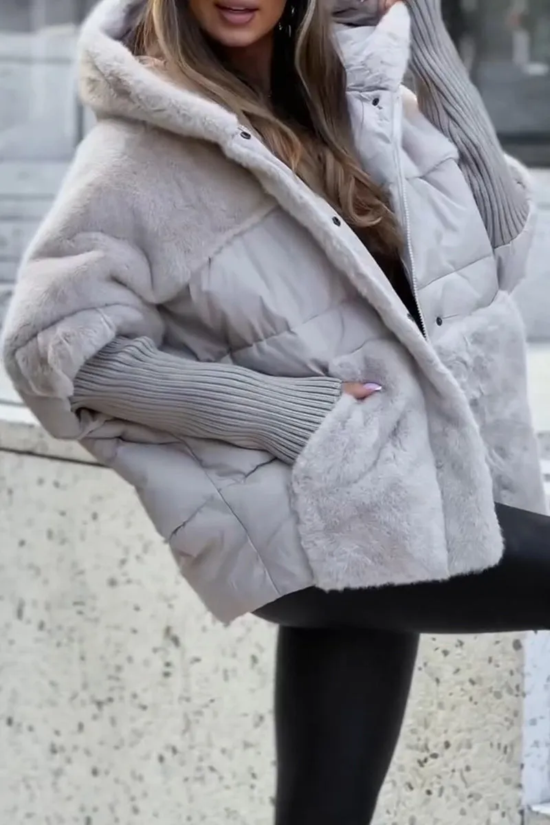 Winterjacke Damen mit Kapuze | Wärmeisolierend & Farbblock Design 11