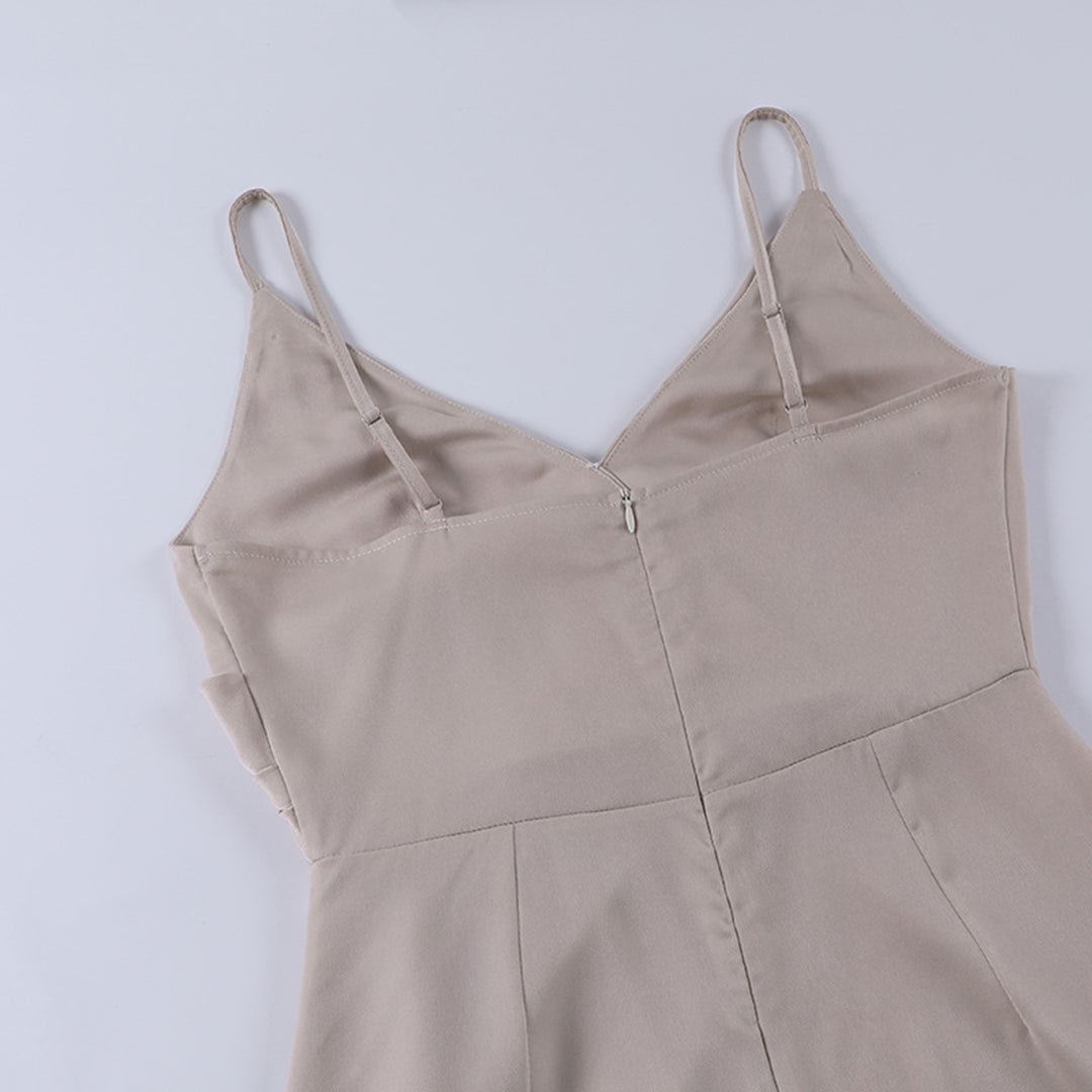 Abendgarderobe Damen | Elegantes Maxikleid mit V-Ausschnitt & Beinschlitz