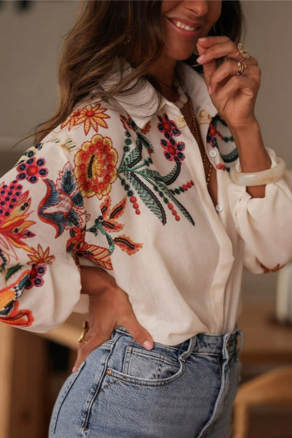 Bluse Damen | Kunstvoll bestickter Blickfang