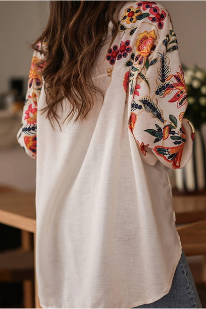 Bluse Damen | Kunstvoll bestickter Blickfang