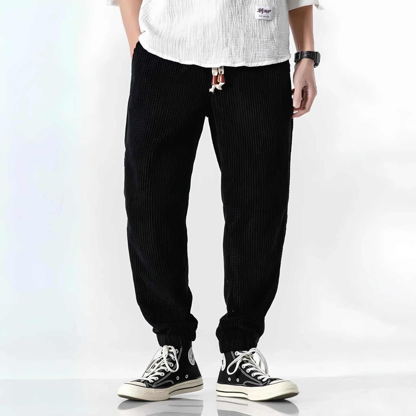 DISTESS | Moderne Samthose 4