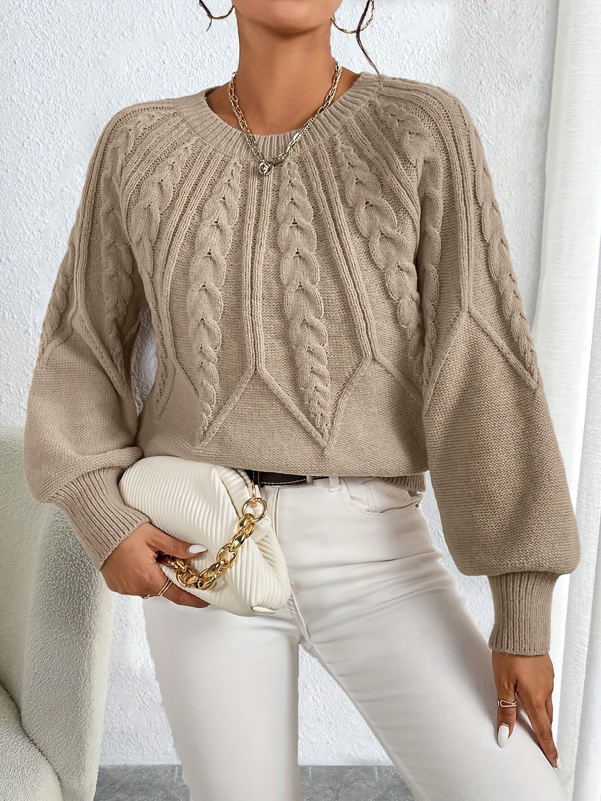 Gunnhild | Damen Zopfmuster Strickpullover mit Ballonärmel - Black - Image 10