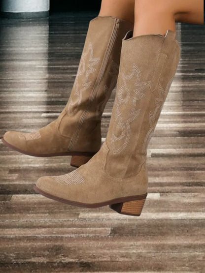 Diana | Klassische Wildleder Cowboy-Stiefel für Damen, Comfort Fit, Mittel Schaft
