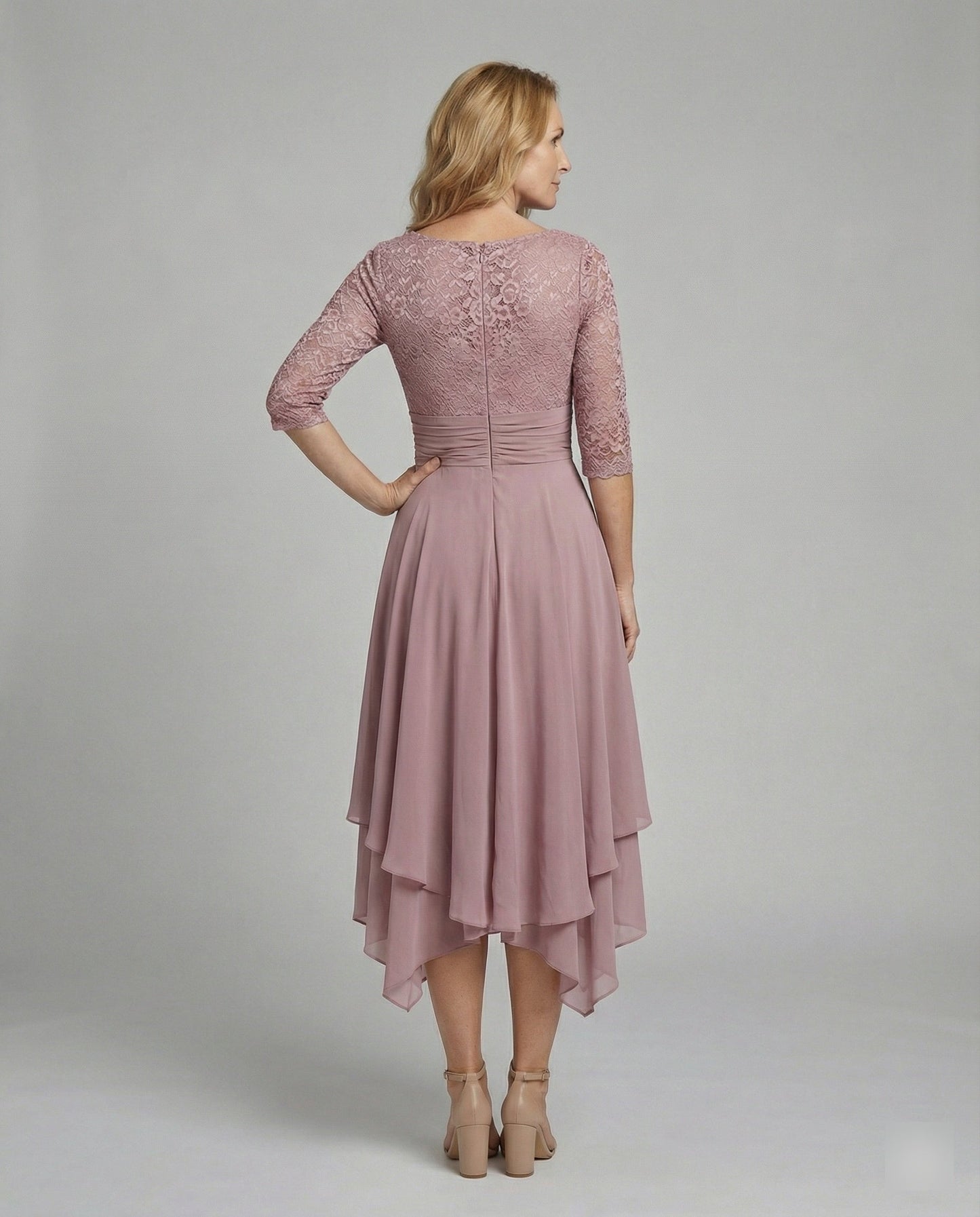 Midikleid Damen | Romantisches Spitzen-Oberteil & Fließender Zipfelsaum