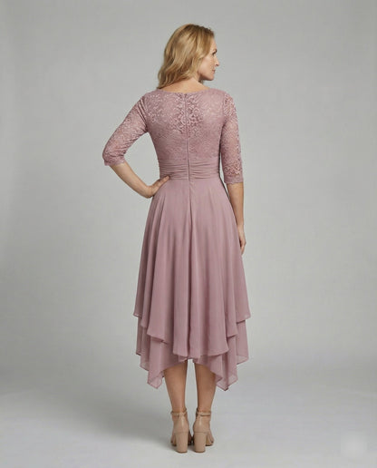Midikleid Damen | Romantisches Spitzen-Oberteil & Fließender Zipfelsaum