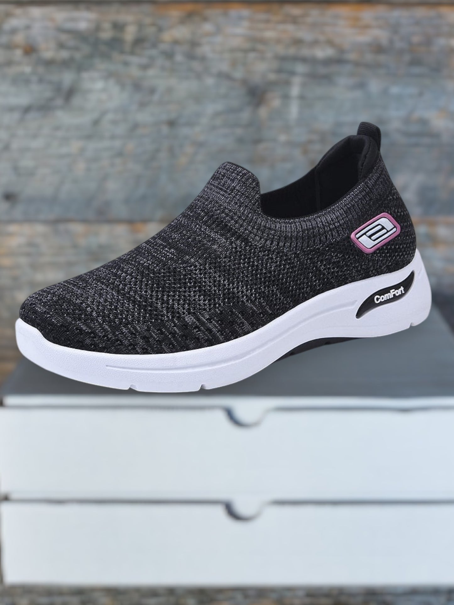Famke | Sneaker Damen mit Kissenkomfort, Atmungsaktiv und Wetterfest für breite Füße