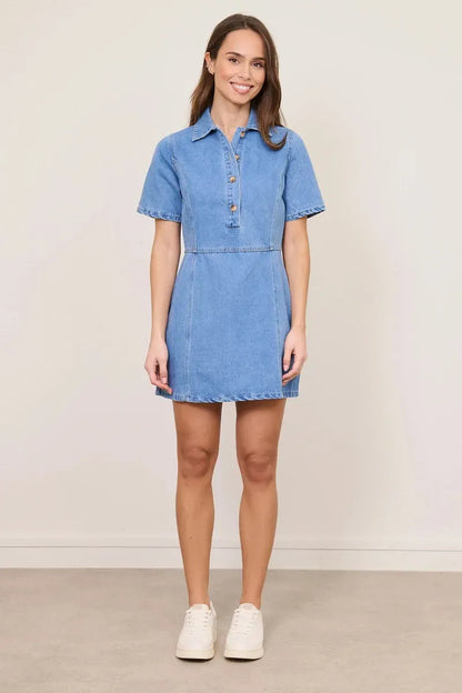 Figurbetontes Jeanskleid 4