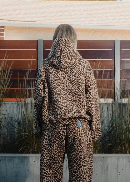 Gemütlicher Hoodie mit Leopardenmuster für einen lässig-schicken Look 2