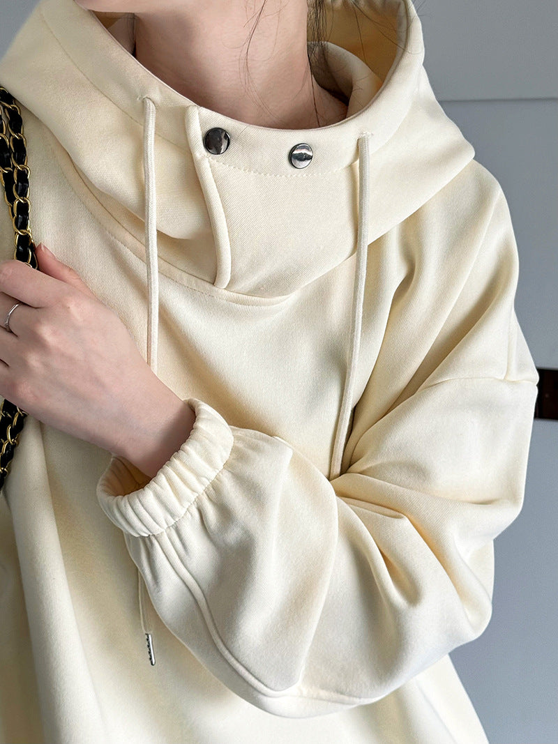 Halblanger Hoodie mit Knopfdetail und losem Kragen 4
