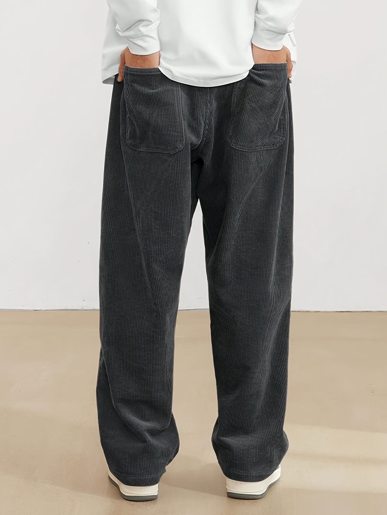 Herren Cordhose mit Taschen - Braun 1