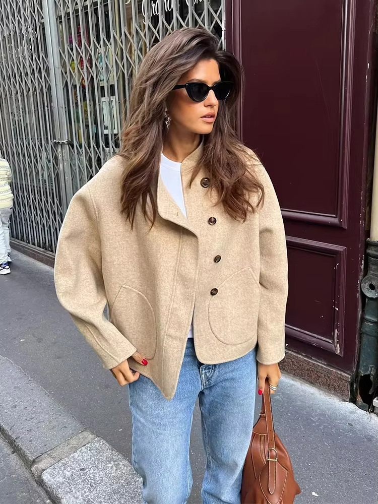 Jacke Damen | Stehkragen & Kurze Oversized-Passform