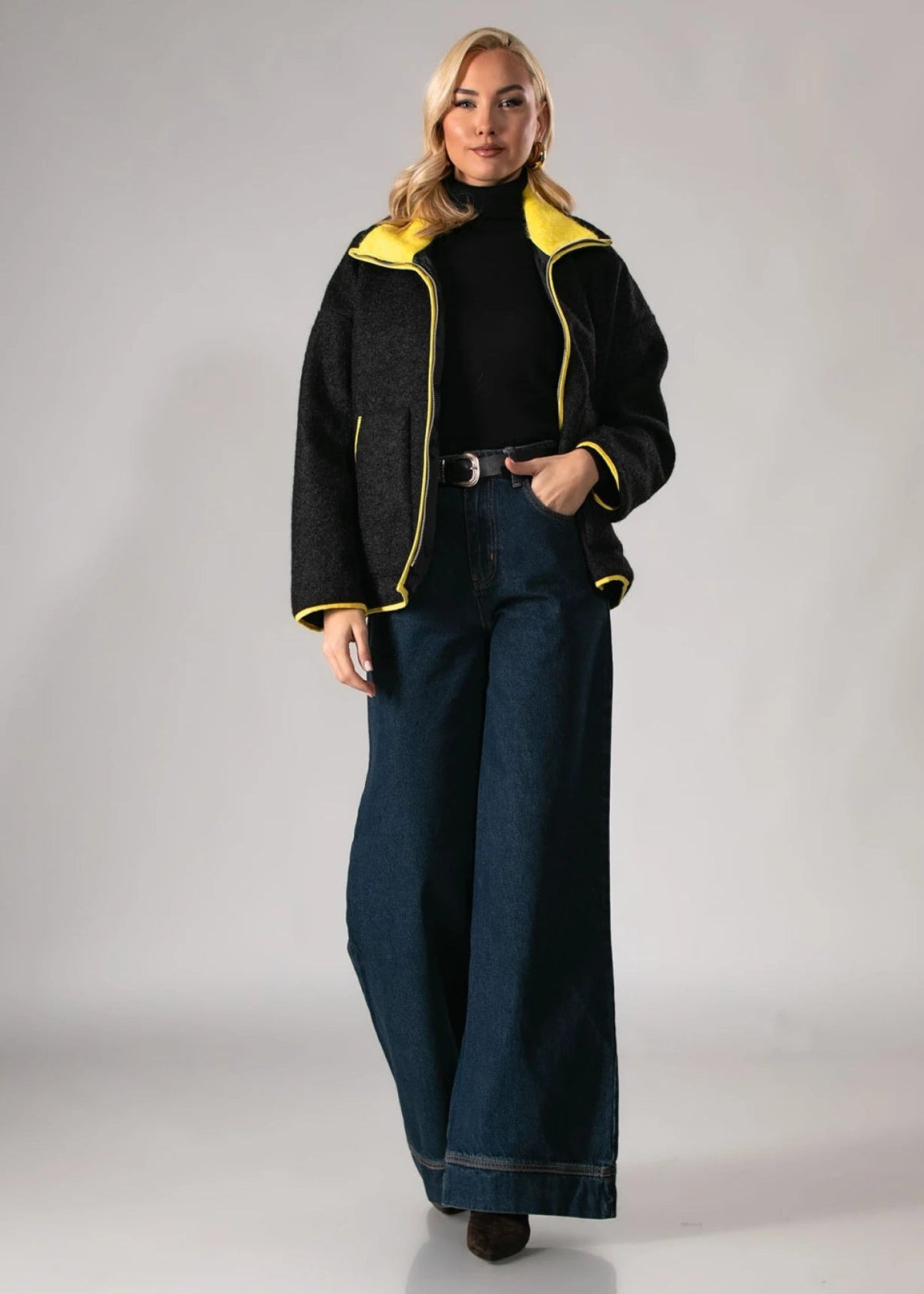 Jacke Damen | Stehkragen & durchgehender Zip