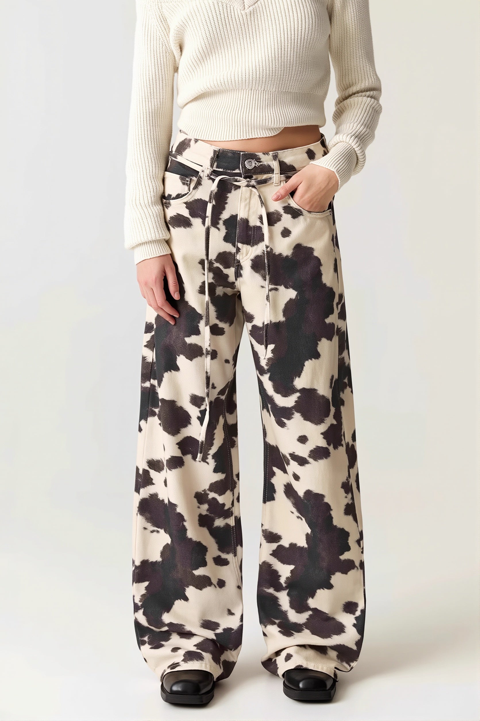 Jeans Damen | Straight-Leg-Passform & Kuhmuster
