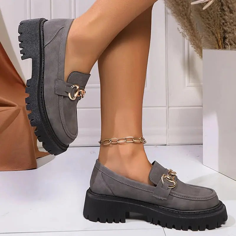 Mokassins Damen | Goldkette & Chunky Profilsohle