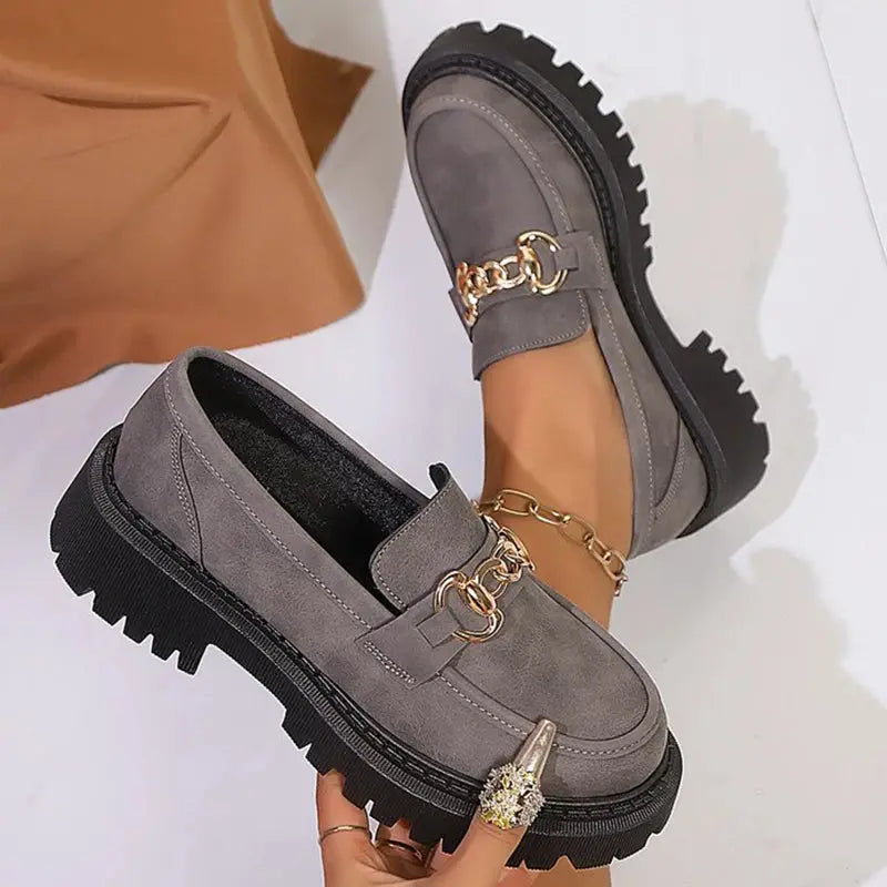 Mokassins Damen | Goldkette & Chunky Profilsohle