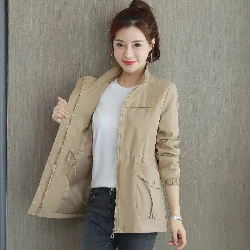 Kurze Damen Sommerjacke - Zeitloses Design 0