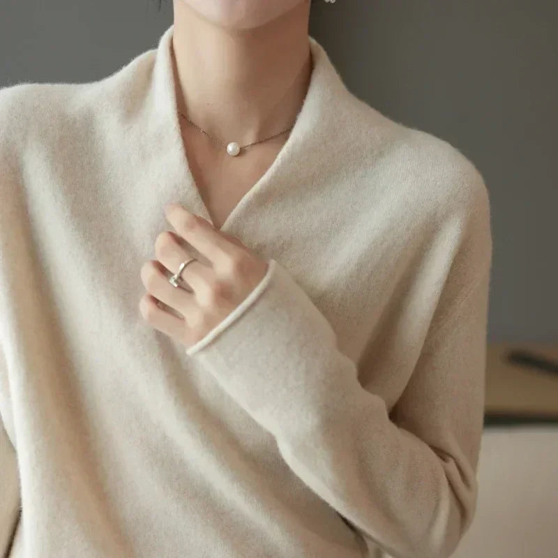 Kurzjacke Damen mit V-Ausschnitt | Elegant & Wandelbar