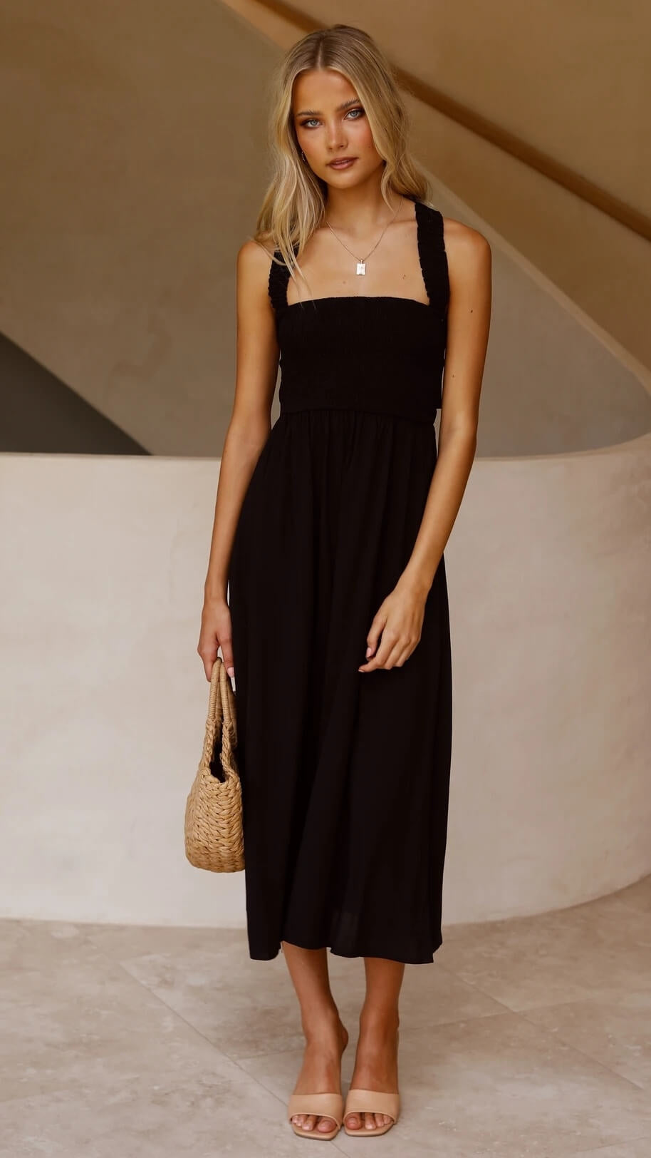 Leda | Elegantes Maxikleid für stilvolle Sommerabende 0