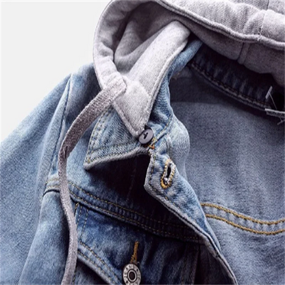 Lena – Kurz geschnittene Jeansjacke mit Kapuze 4
