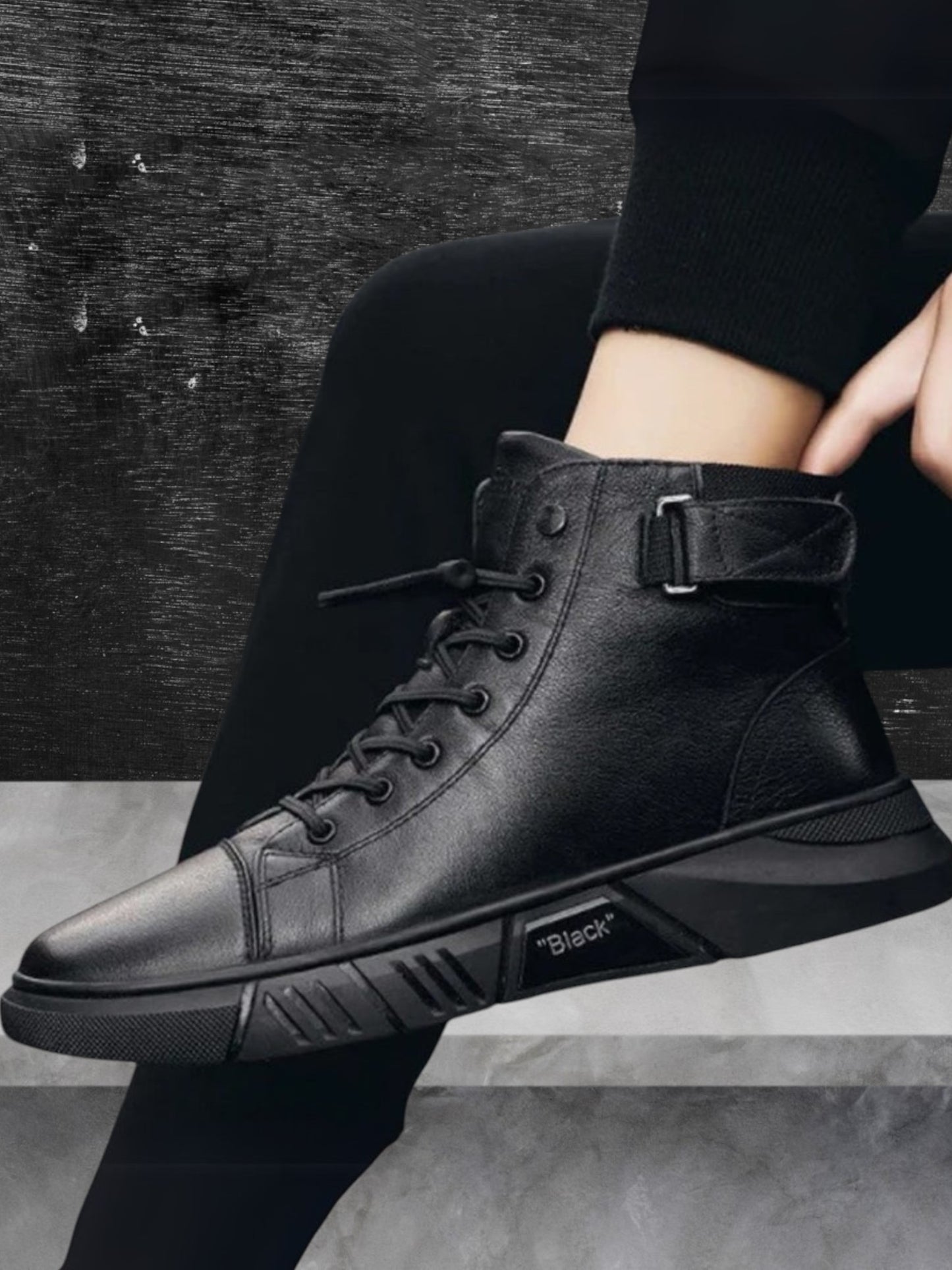 Maximilian | Bequeme schwarze Lederschuhe für Herren mit Gummisohle und modischem Design