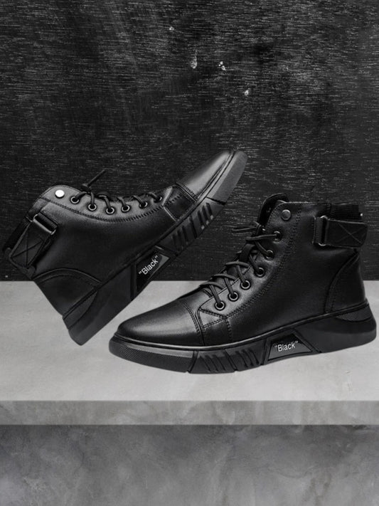 Maximilian | Bequeme schwarze Lederschuhe für Herren mit Gummisohle und modischem Design