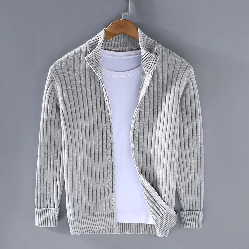 Merino Strickjacke mit Reißverschluss: Zeitloser Komfort & Stil 0