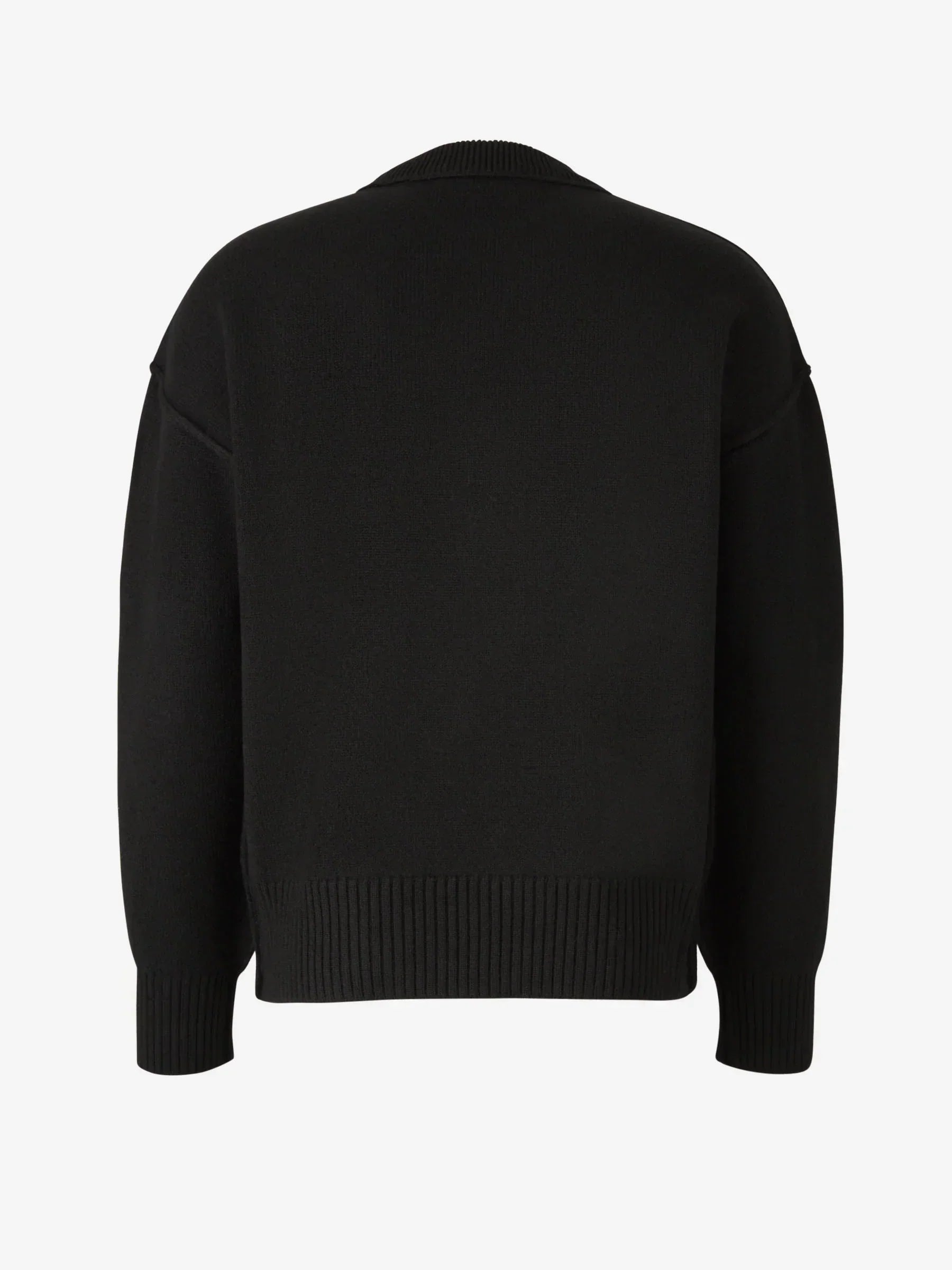 Modischer Herz-Pullover: Zeitloses Design & Komfort 1