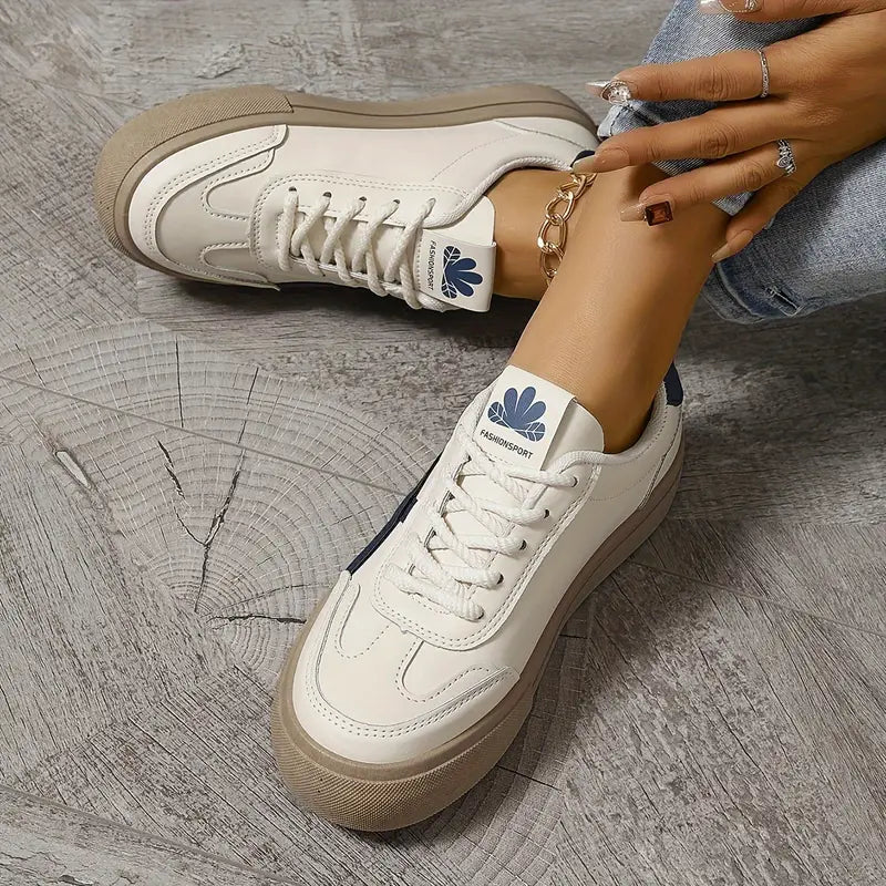 Damen Komfort-Sneaker Low Top | Minimalistisch & Clean White