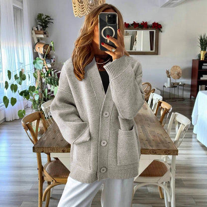 Strickjacke Damen | Lang mit Taschen und V-Ausschnitt 2