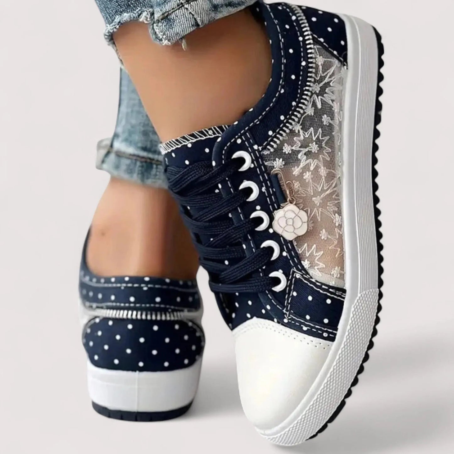 Orthopädische Sneaker Damen | Spitzenbesatz & Plateau Sohle