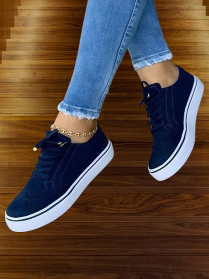 Schnürschuhe mit runder Zehe und ergonomischer Einlegesohle