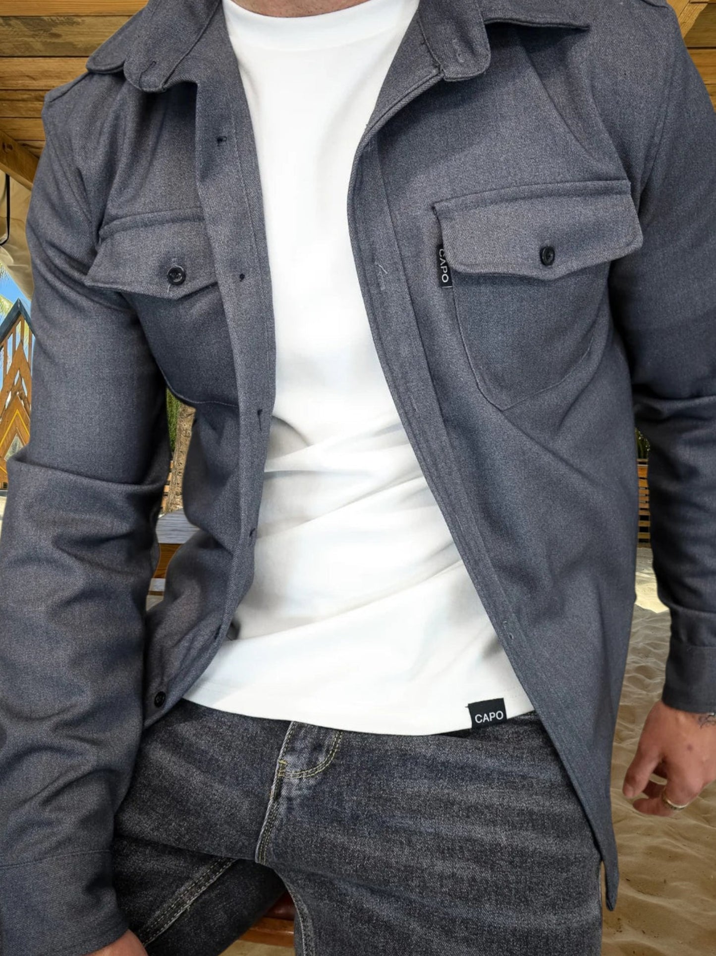 Oswin | Vielseitiges Overshirt aus robuster Baumwollmischung mit langem Arm und Knopfverschluss