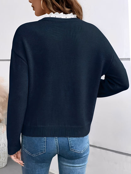 Pullover Damen mit Spitzenkragen | V-Ausschnitt & Femininer Look