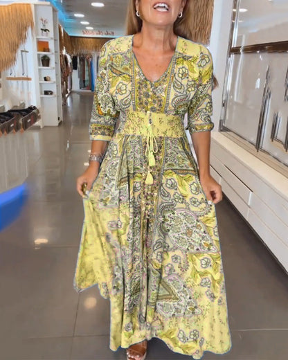 Maxikleid Damen | Boho-Print mit Taillierung & Quastendetail