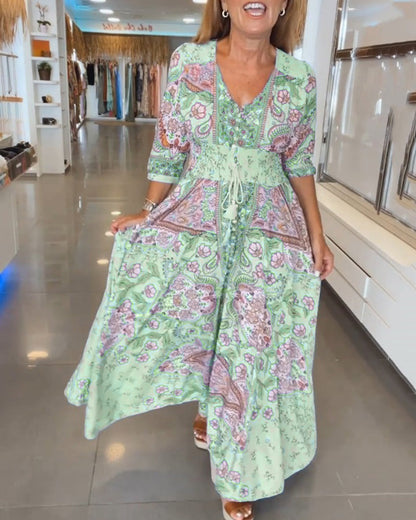 Maxikleid Damen | Boho-Print mit Taillierung & Quastendetail