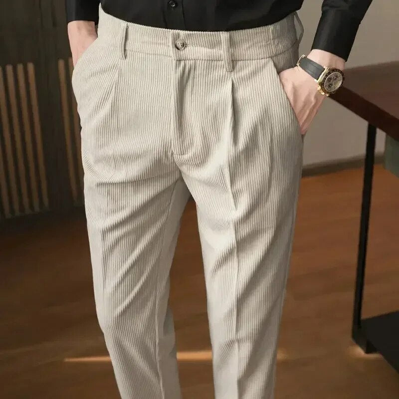 Schmale Cordhose für Herren | Modern Fit