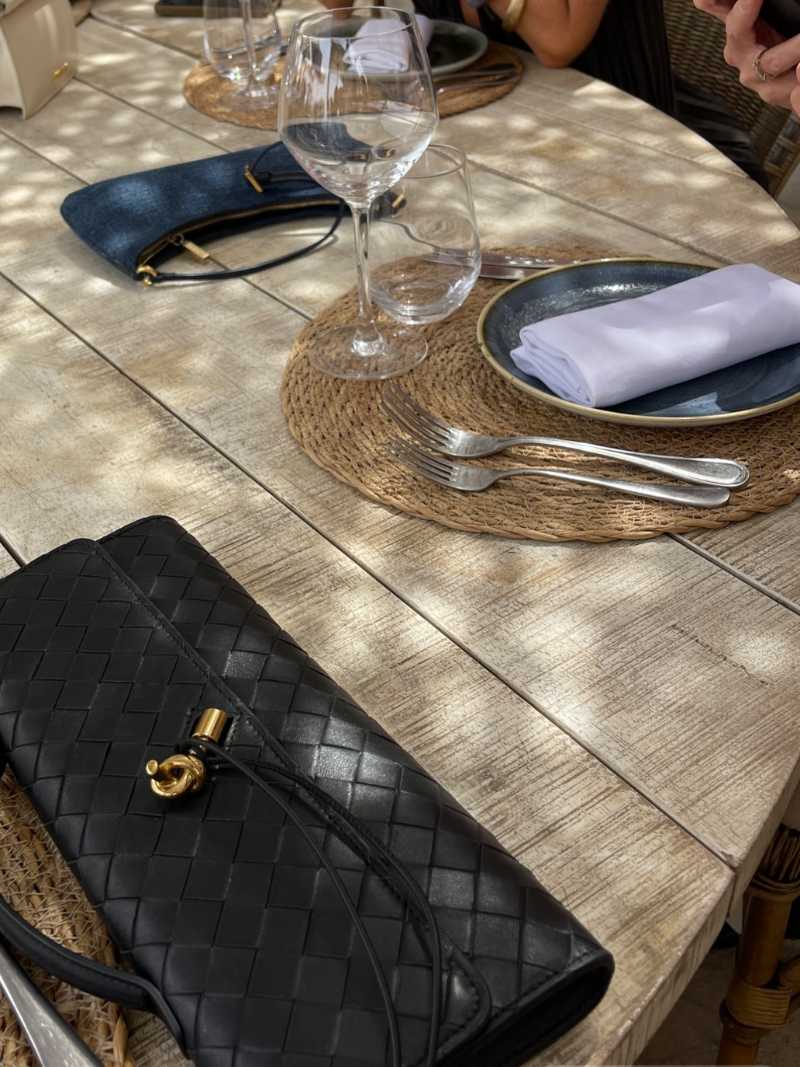 Handtasche Damen | Gewebtes Design mit Goldverschluss 12