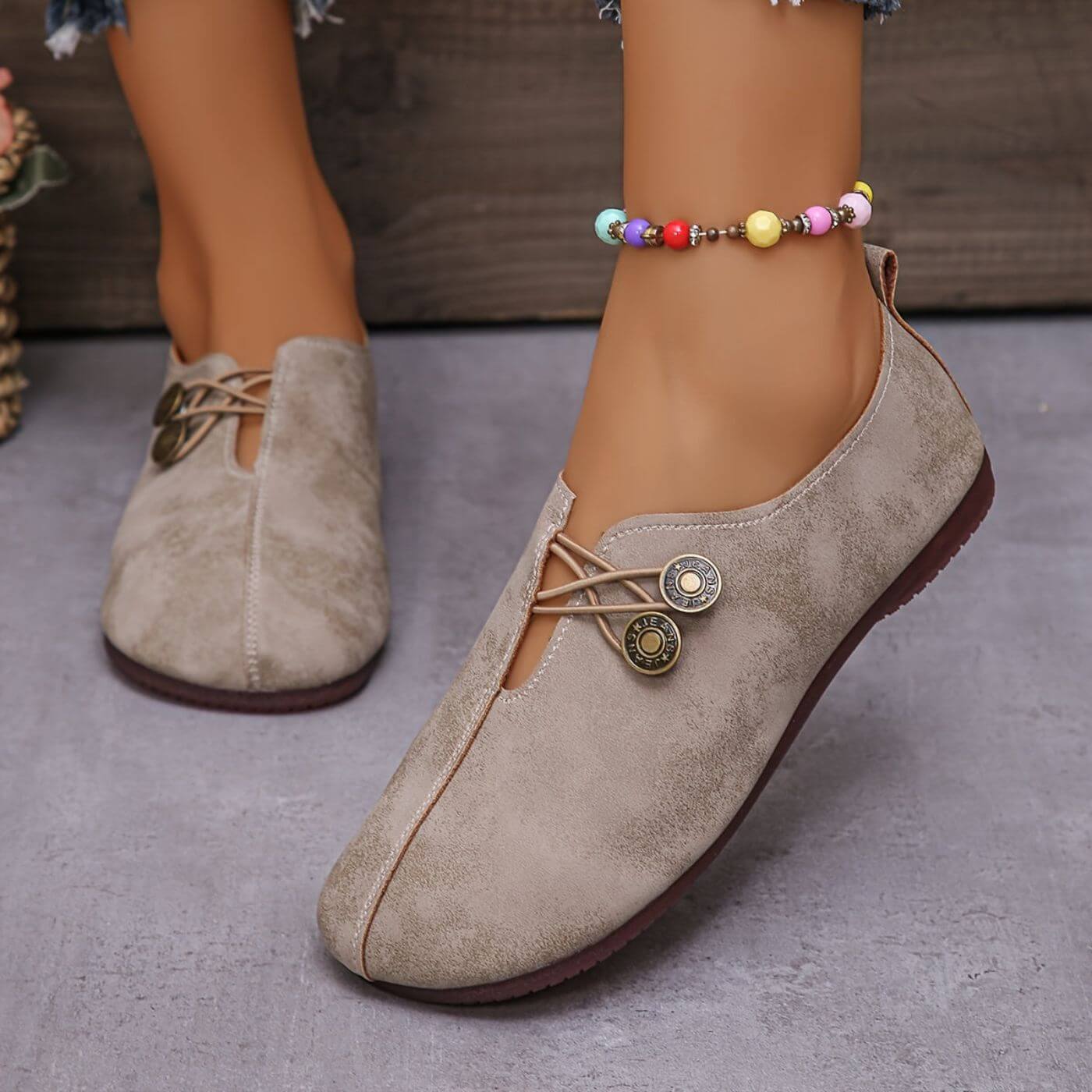 Sommerschuhe Damen | Flats mit Vintage-Knopfdetail