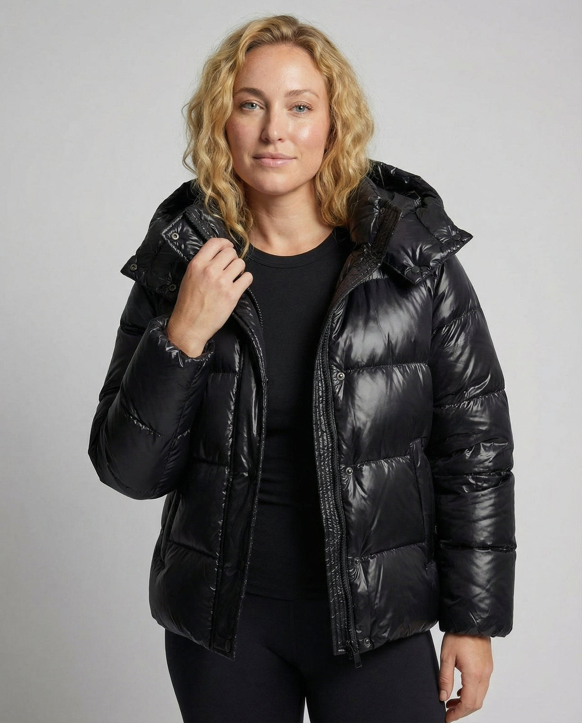 Bryndeva | Damen Gesteppte Winterjacke mit Kapuze - Black - Image 3