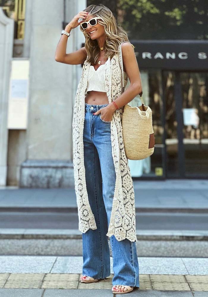 Strickjacke Damen Ärmellos | Spitzendetail & V-Ausschnitt