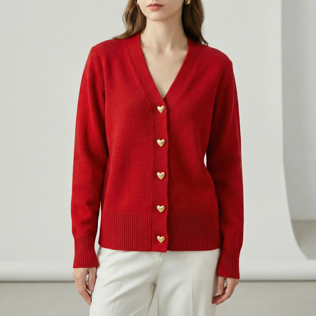 Strickjacke Damen | V-Ausschnitt & Verzierte Knopfleiste