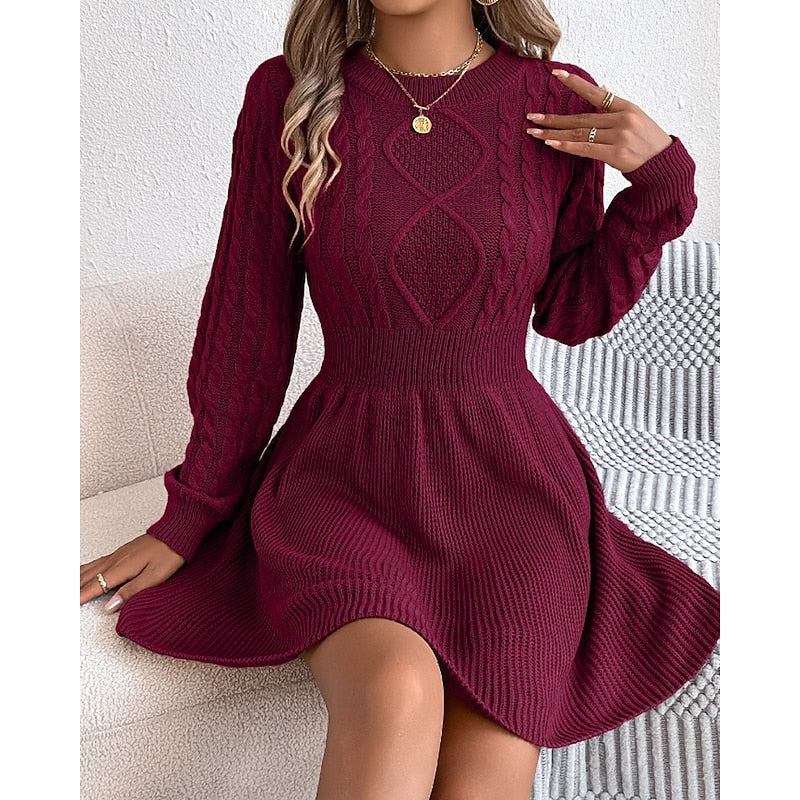 Strickkleid Damen | Zopfmuster & Taillierte Passform