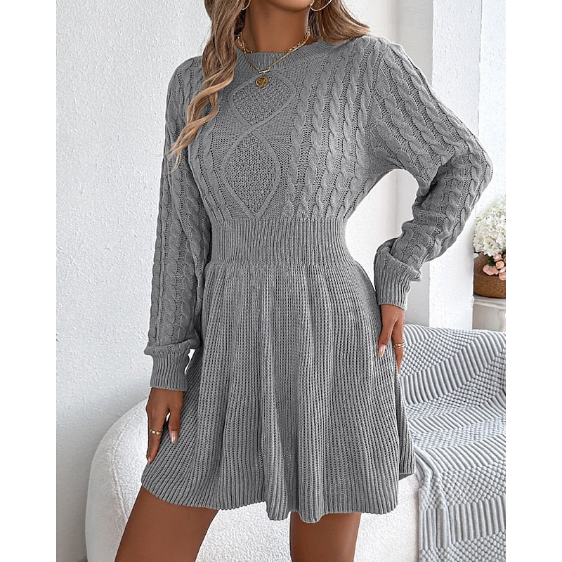 Strickkleid Damen | Zopfmuster & Taillierte Passform