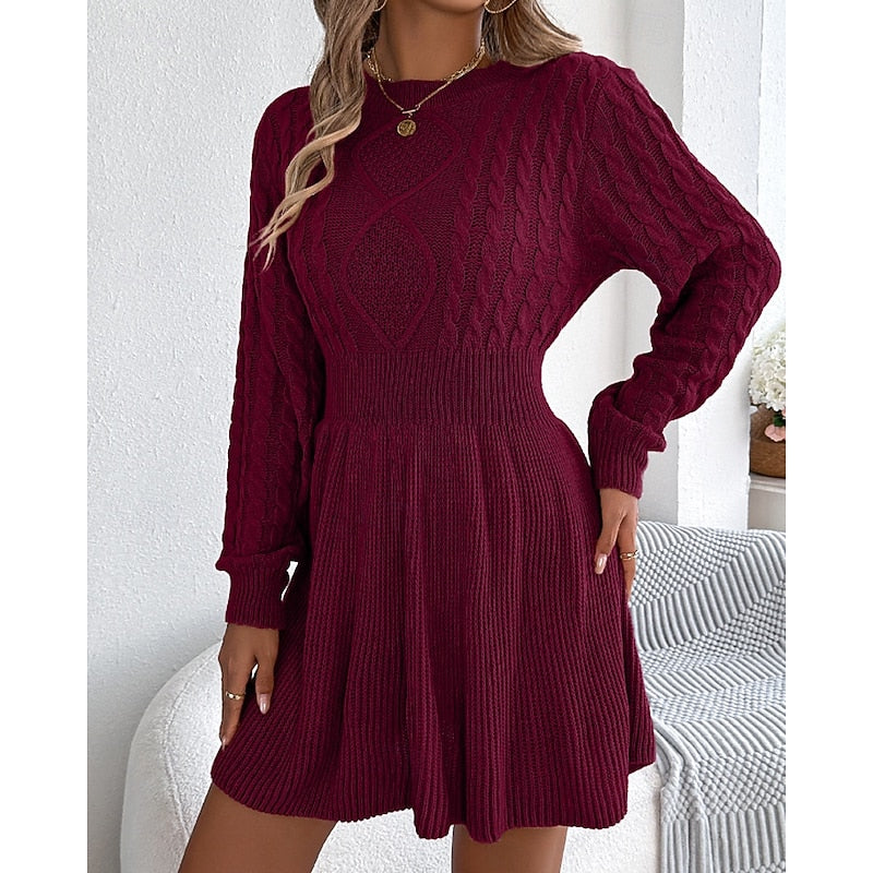 Strickkleid Damen | Zopfmuster & Taillierte Passform