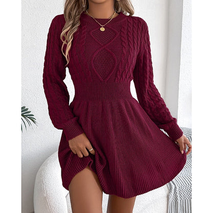 Strickkleid Damen | Zopfmuster & Taillierte Passform