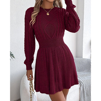 Strickkleid Damen | Zopfmuster & Taillierte Passform