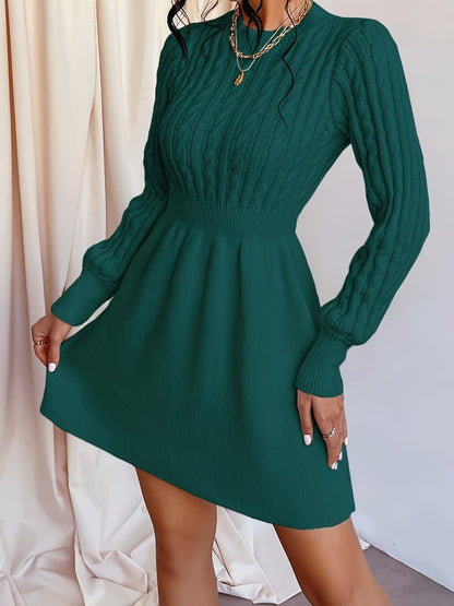 Strickkleid Damen | Zopfmuster & Taillierter Schnitt